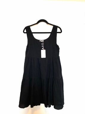 entro Black Sleeveless Tiered Mini Dress